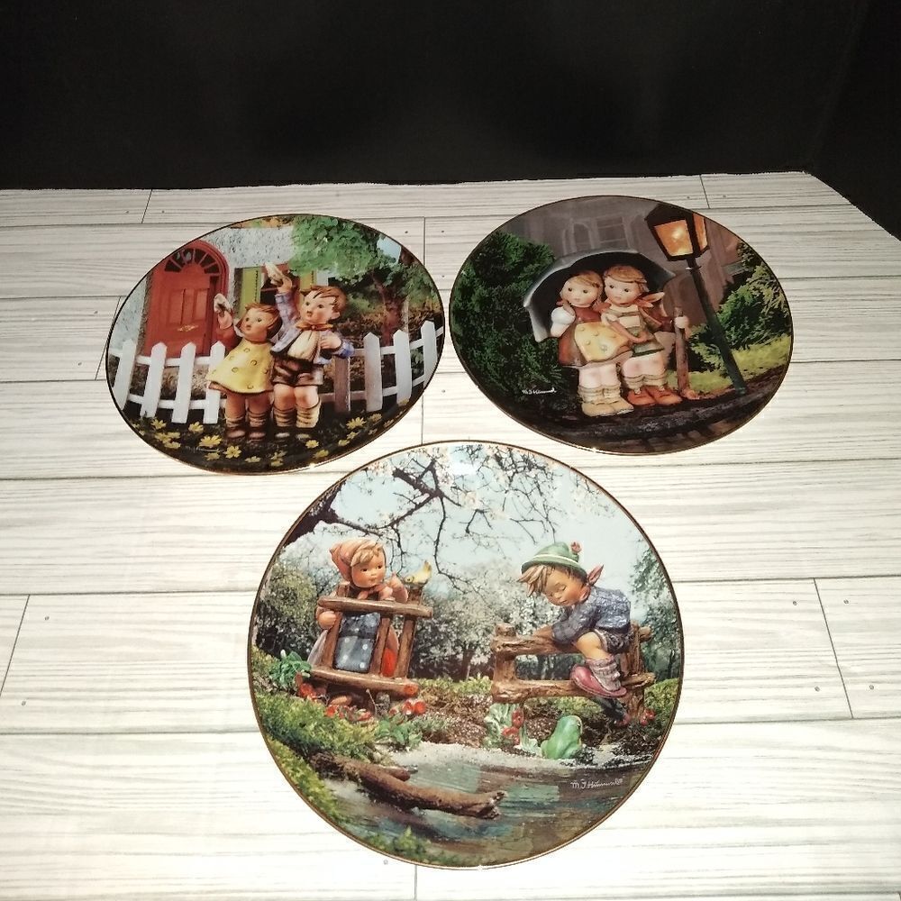Vintage Danbury Mint MJ Hummel Collectible Boy and Girl Plates Set Of 3